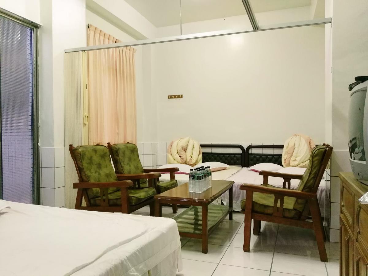 Qun Feng Hotel Fenchihu Exteriör bild