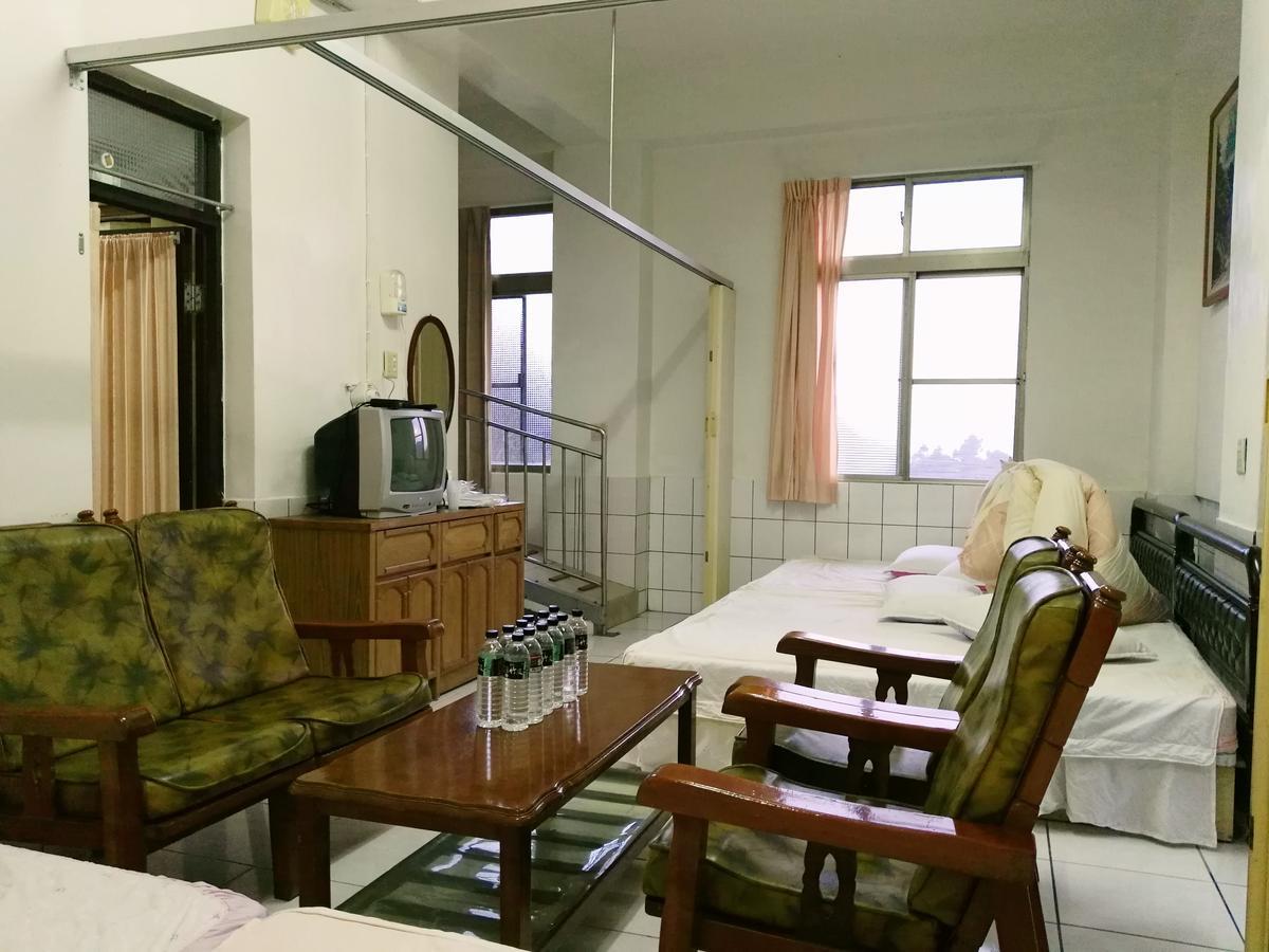 Qun Feng Hotel Fenchihu Exteriör bild