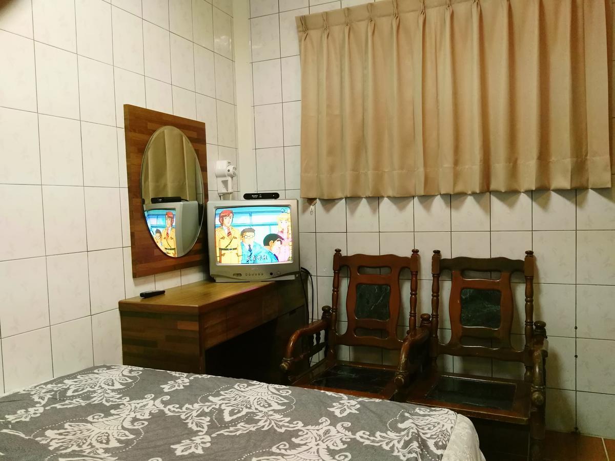 Qun Feng Hotel Fenchihu Exteriör bild